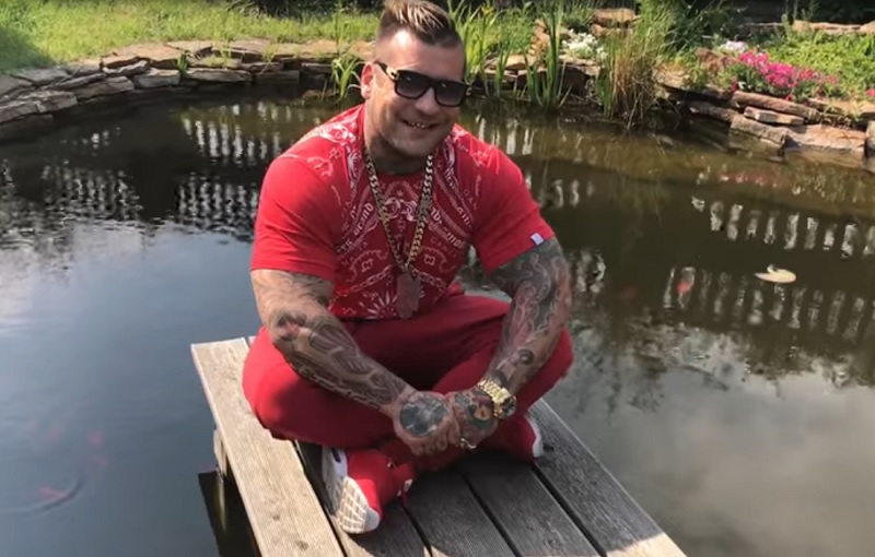 „W Ruska wjadę, jak Putin na salony” – Popek przed walka na KSW 39: Colosseum