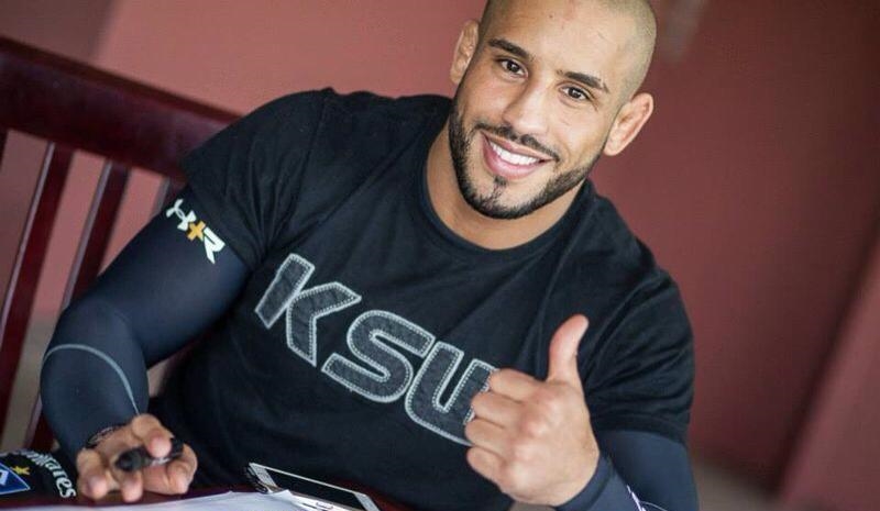 Abu Azaitar zawodnikiem UFC, debiut na gali w Rotterdamie - InTheCage.pl.
