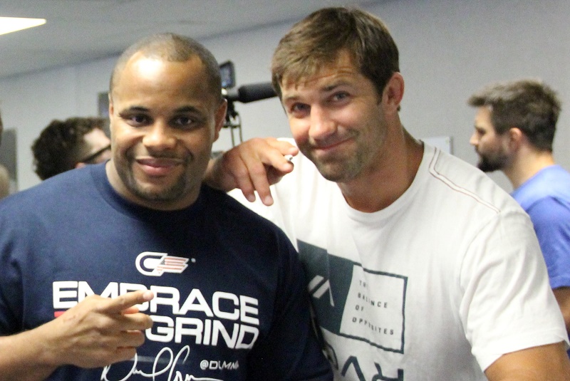 Luke Rockhold nie przejdzie do dywizji półciężkiej, dopóki jest tam Daniel Cormier