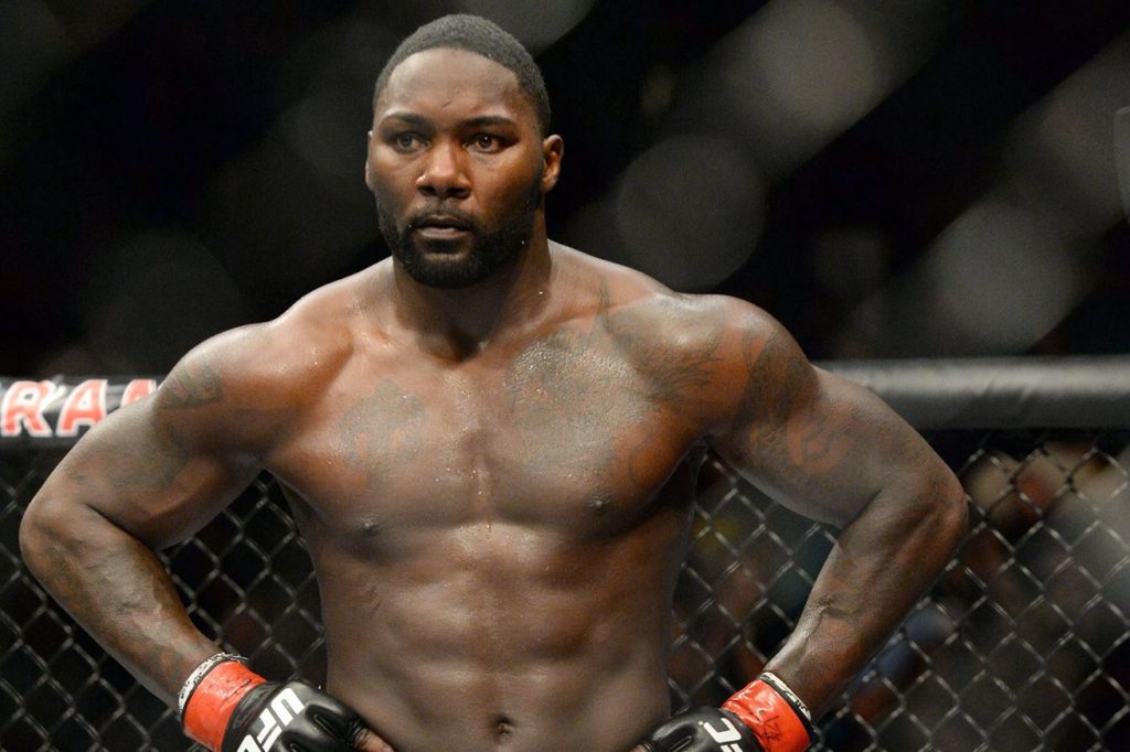 Anthony Rumble Johnson rozmawia z UFC o powrocie, ale w wadze ciężkiej