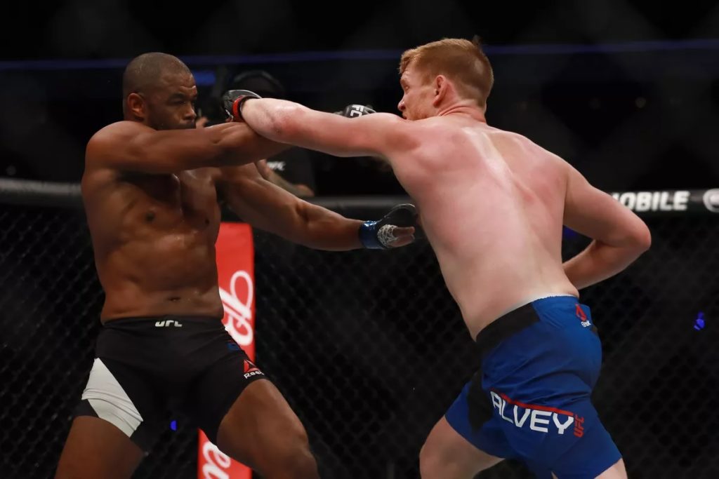 Rashad Evans powróci do walk w kategorii półciężkiej