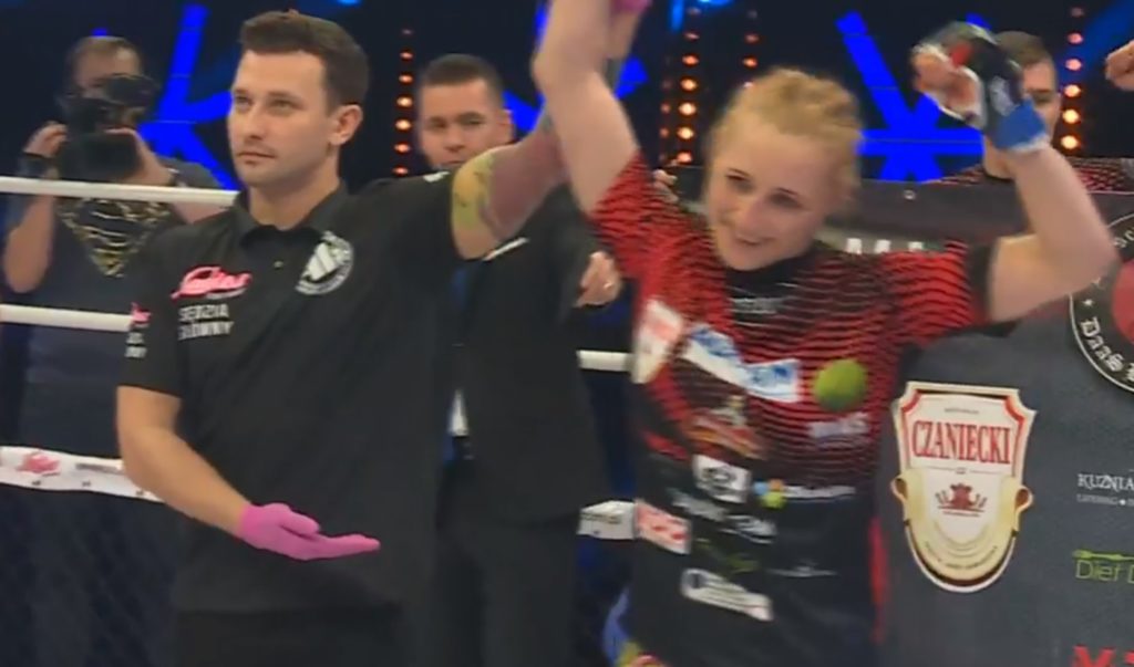 Marta Waliczek udanie debiutuje w zawodowym MMA i poddaje na gali LFN 8: Double Trouble