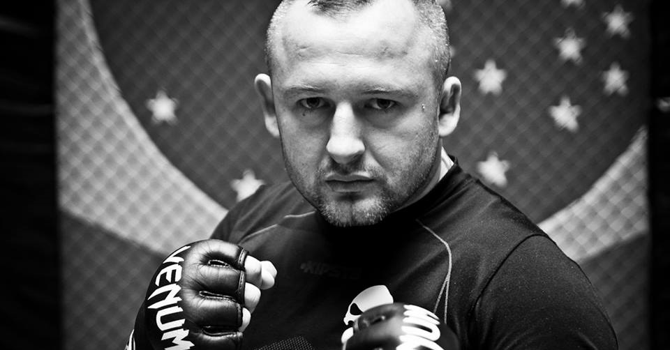Babilon MMA 3: Łukasz Borowski przed walką z Szymonem Kołeckim robi każdego dnia nawet po 3 treningi [WYWIAD]