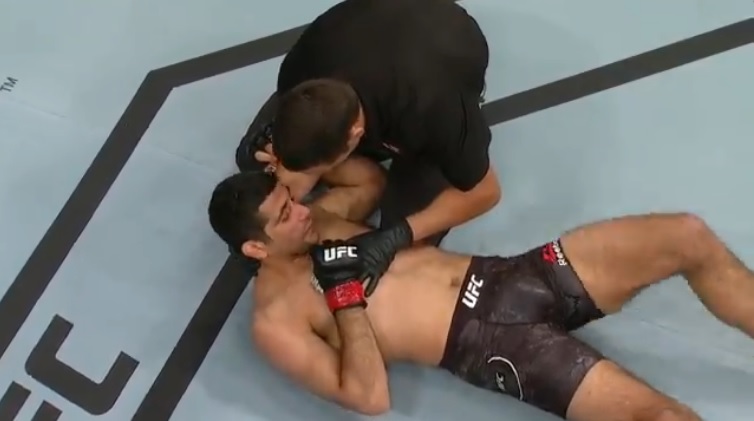 Beneil Dariush sensacyjnie znokautowany przez debiutanta na UFC 222 [WIDEO]