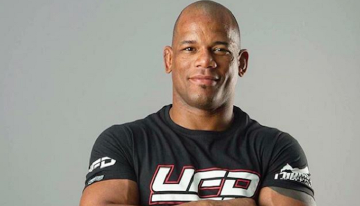 Hector Lombard złoży protest na kontrowersyjny wynik jego walki na UFC 222