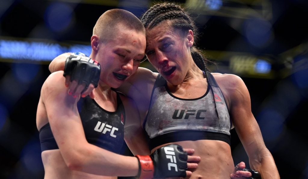 Rose Namajunas i Joanna Jędrzejczyk okazują sobie szacunek po walce [WIDEO]