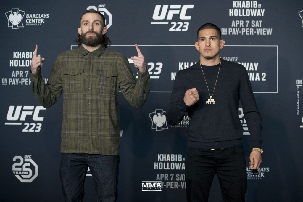 Michael Chiesa vs. Anthony Pettis ponownie zestawione na UFC 226