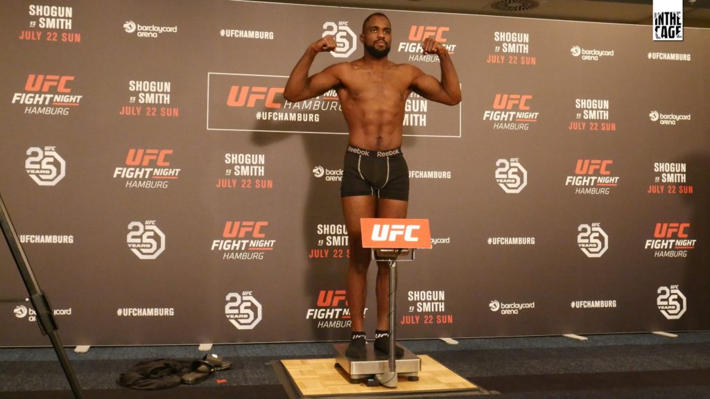 UFC Hamburg: Corey Anderson zwycięża jednogłośną decyzją z Gloverem Teixeirą