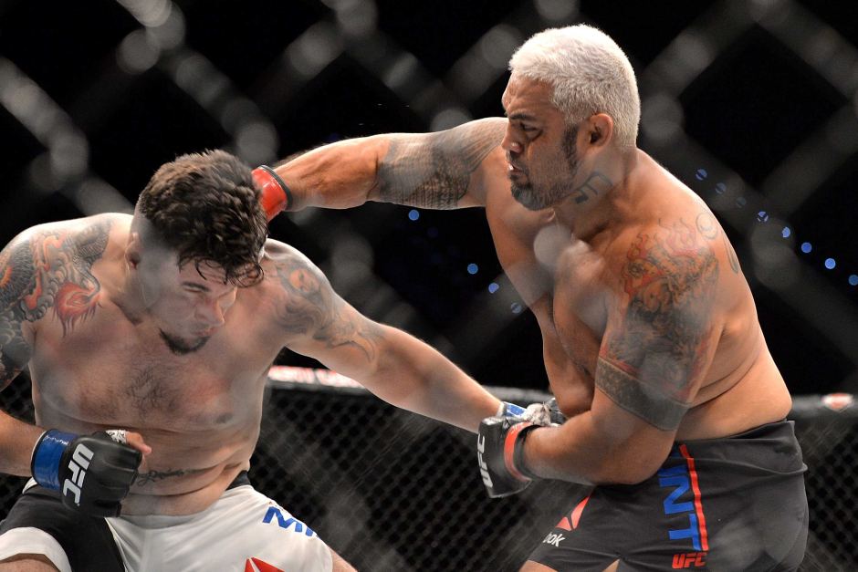 Tak walczy Mark Hunt: darmowa walka przed UFC w Moskwie [WIDEO]