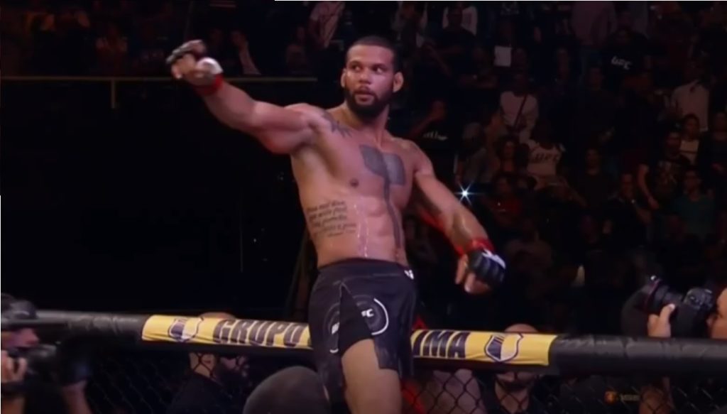 UFC Sao Paolo: Niespotykane zakończenie w walce wieczoru