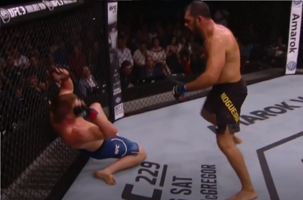 UFC Sao Paolo: Antonio Nogueira nokautuje Sama Alveya po szalonej wymianie [WIDEO]