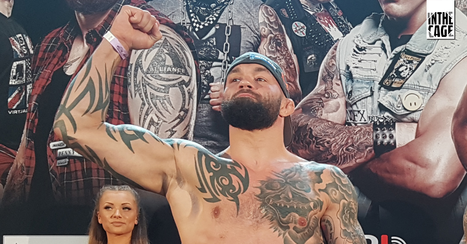 KSW 45: Michał Materla nokautuje Damiana Janikowskiego [WIDEO]