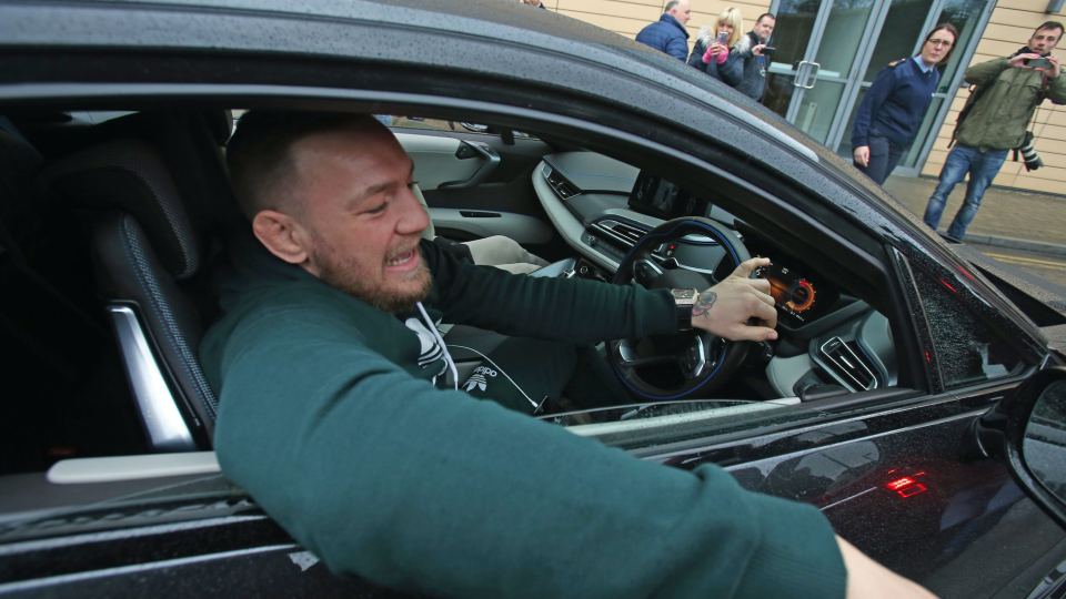 Conor McGregor ukarany zabraniem prawa jazdy na pół roku za przekroczenie prędkości