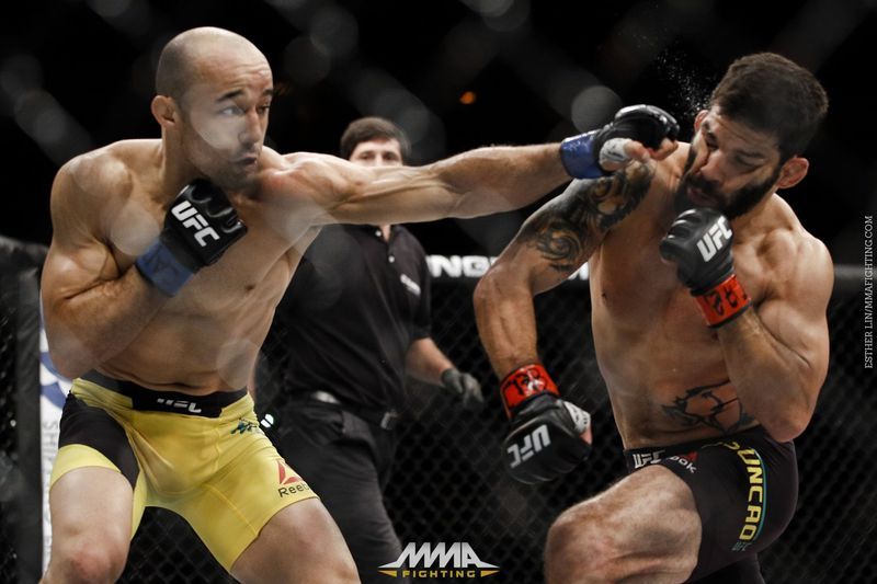 Doniesienia: Raphael Assuncao vs. Marlon Moraes w planach UFC on Espn+ 2 w Brazylii