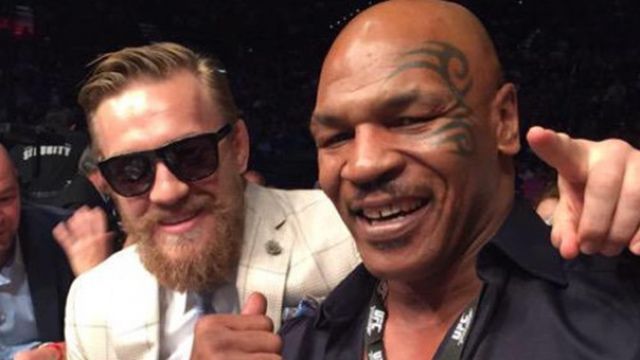 Conor McGregor i Mike Tyson palą na zgodę marihuanę