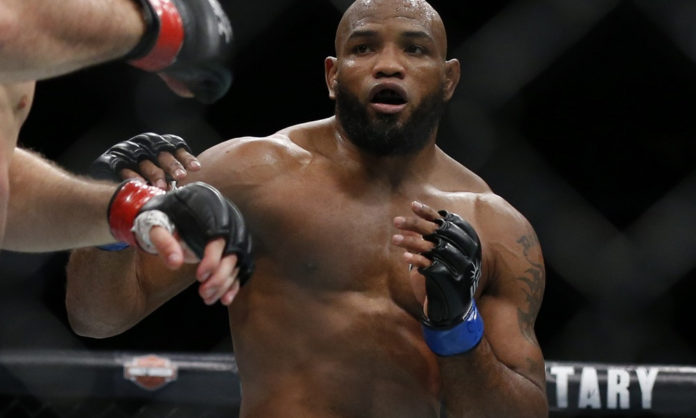 MMA: UFC 205-Weidman vs Romero