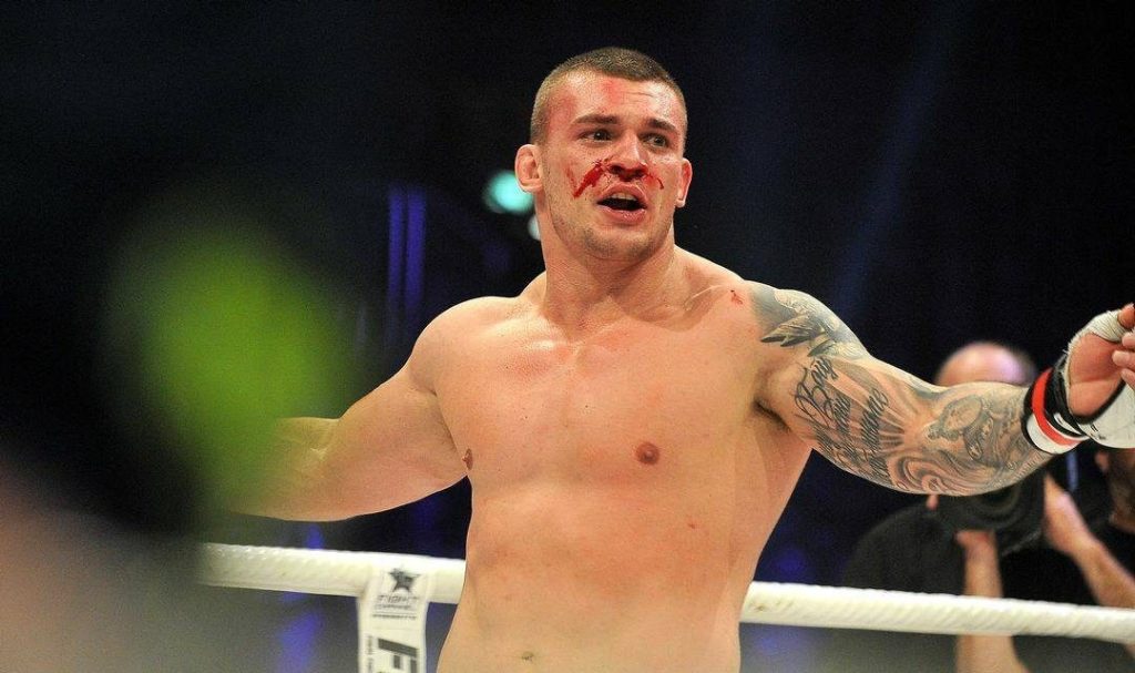 Darko Stosic wypada z karty UFC w Pradze