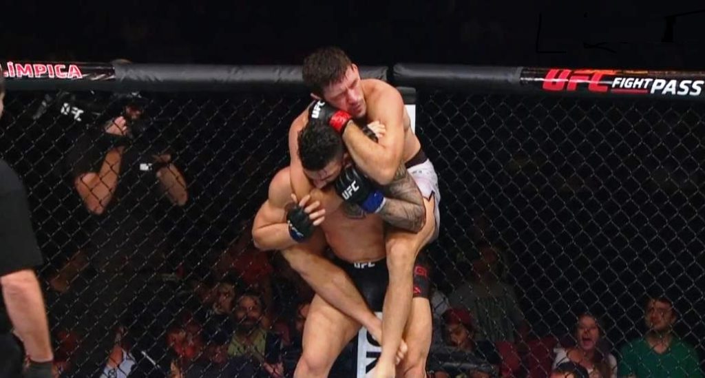 Demian Maia nie daje szans rywalowi na UFC Fortaleza [WIDEO]