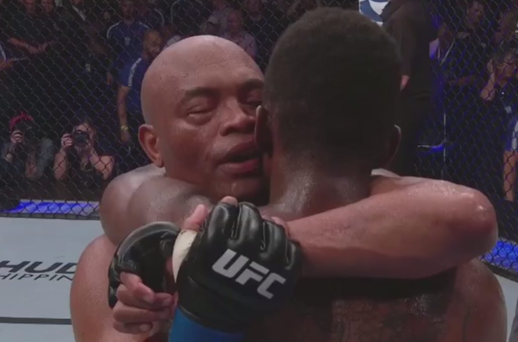 UFC 234: Israel Adesanya wypunktował Andersona Silvę w walce wieczoru