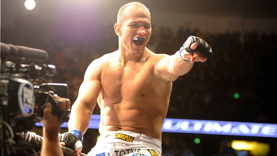 Junior Dos Santos jest chętny na walkę z Francisem Ngannou po UFC Wichita