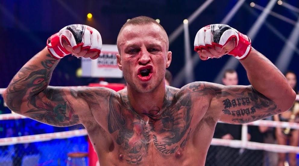 Adrian Błeszyński podpisał kontrakt z Babilon MMA