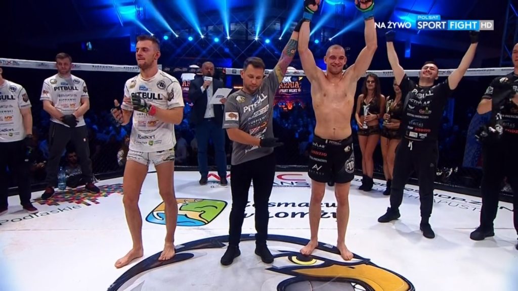 Kamil Dołgowski zabiera zero w rekordzie Karolowi Skrzypkowi na Armia Fight Night 5