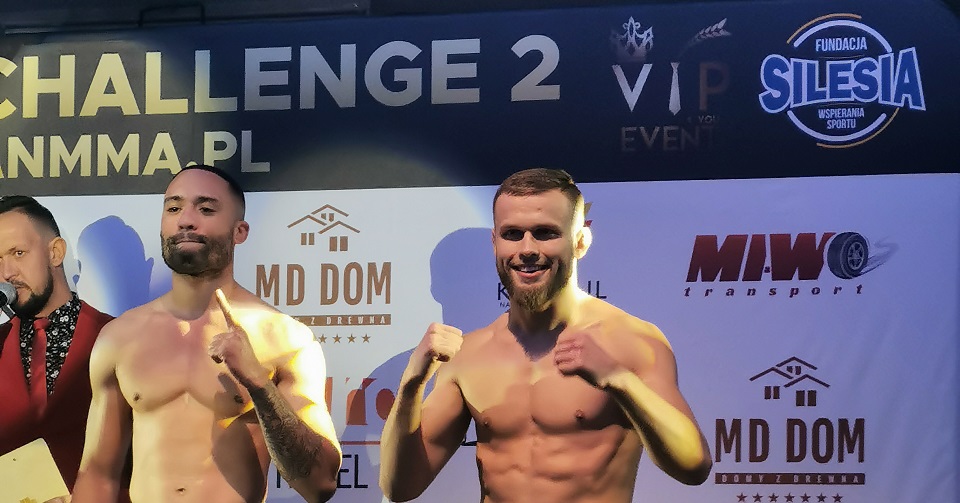 Łukasz Stanek poddaje swojego przeciwnika na gali Silesian MMA Challenge 2