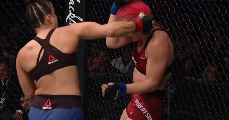 UFC Boston: Maycee Barber demoluje Gillian Robertson [WIDEO]