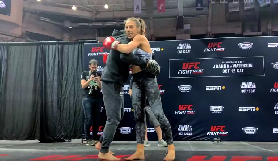 Migawki z media treningu przed UFC Tampa z udziałem Joanny Jędrzejczyk [WIDEO]