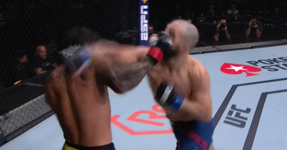 UFC Sao Paulo: Charles Oliveira nokautuje Jareda Gordona [WIDEO]