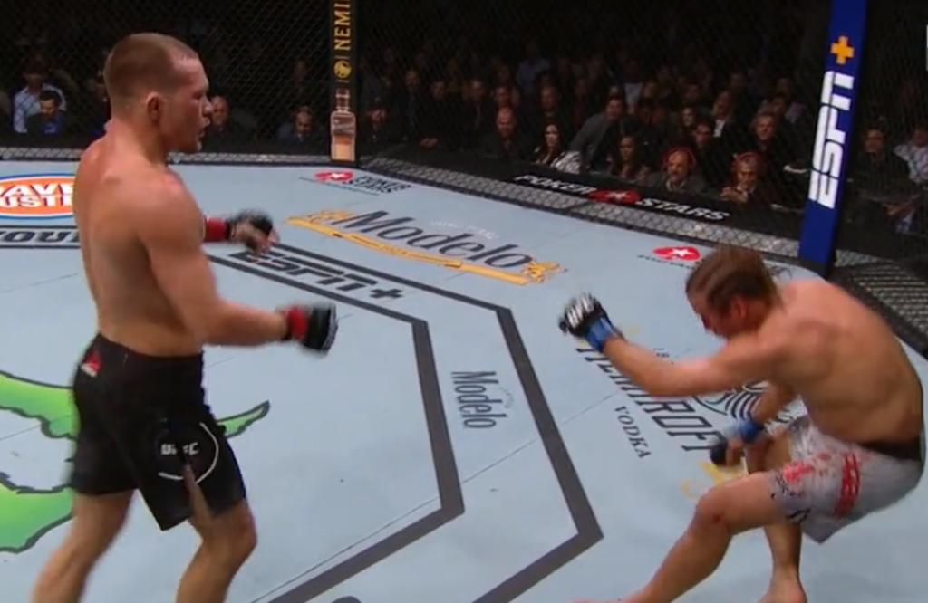 UFC 245: Petr Yan zdeklasował i znokautował Urijaha Fabera [WIDEO]