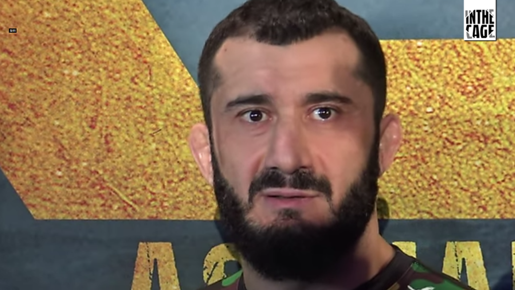 Mamed Khalidov o słowach Askhama na ważeniu: „Nie rozumiem go, mam słaby angielski” [WYWIAD]