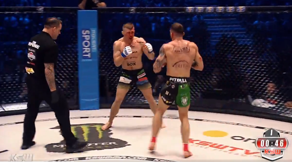 Michał Michalski pokonał przez TKO debiutującego Alberta Odzimkowskiego na KSW 52 [WIDEO]