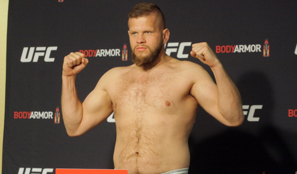Doniesienia: Alexander Romanov wypada z UFC 251. Marcin Tybura z nowym rywalem