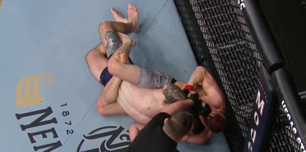 UFC Norfolk: Grant Dawson poddał Darricka Minnera duszeniem zza pleców [WIDEO]