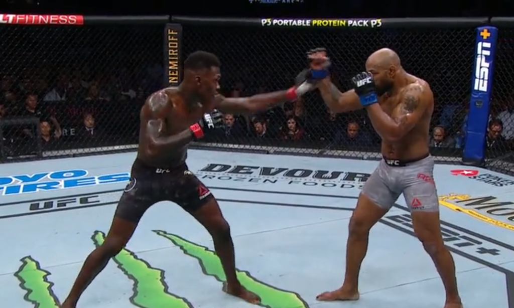 UFC 248: Israel Adesanya wypunktował Yoela Romero  po beznadziejnej walce