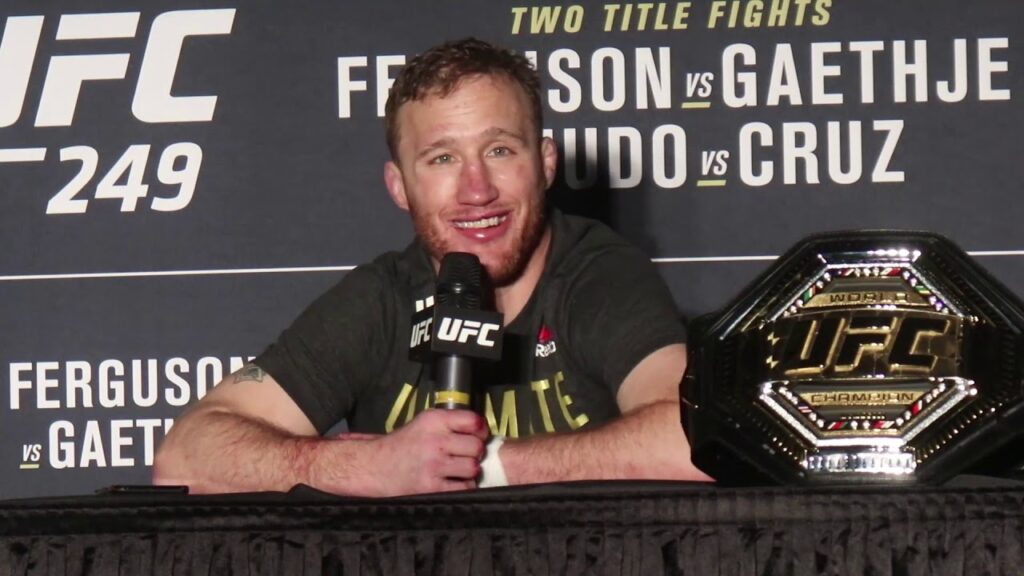 Justin Gaethje odrzucił swój tymczasowy pas – „Poczekam na ten prawdziwy”