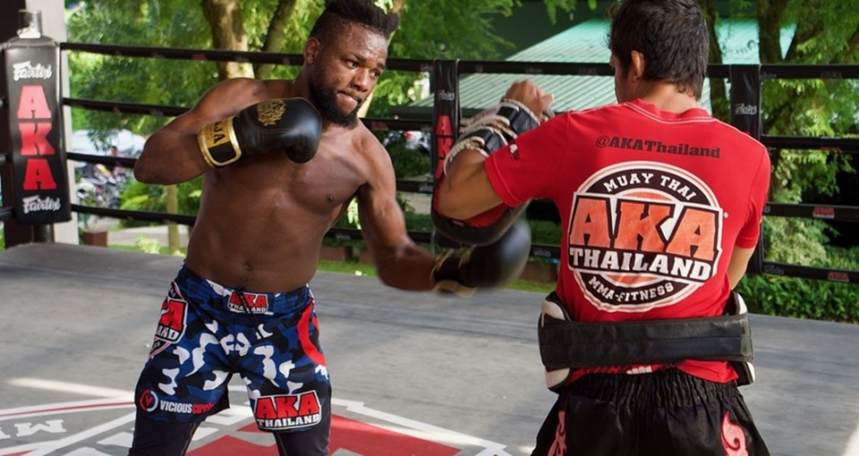 Aka thailand. Manel kape UFC. Ака Тайланд. Aka Тайланд. Ака Тайланд ММА.