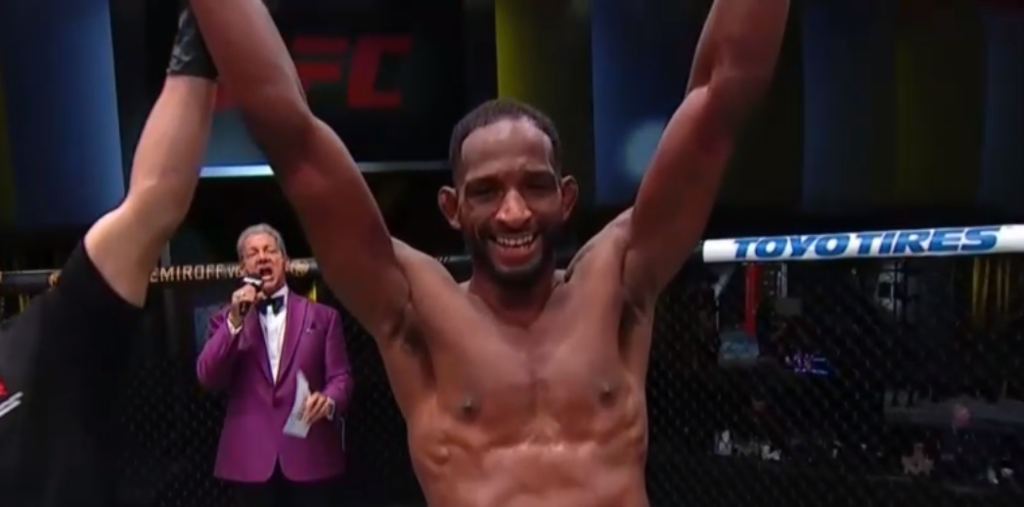 UFC on ESPN+ 33: Neil Magny zdominował Robbiego Lawlera