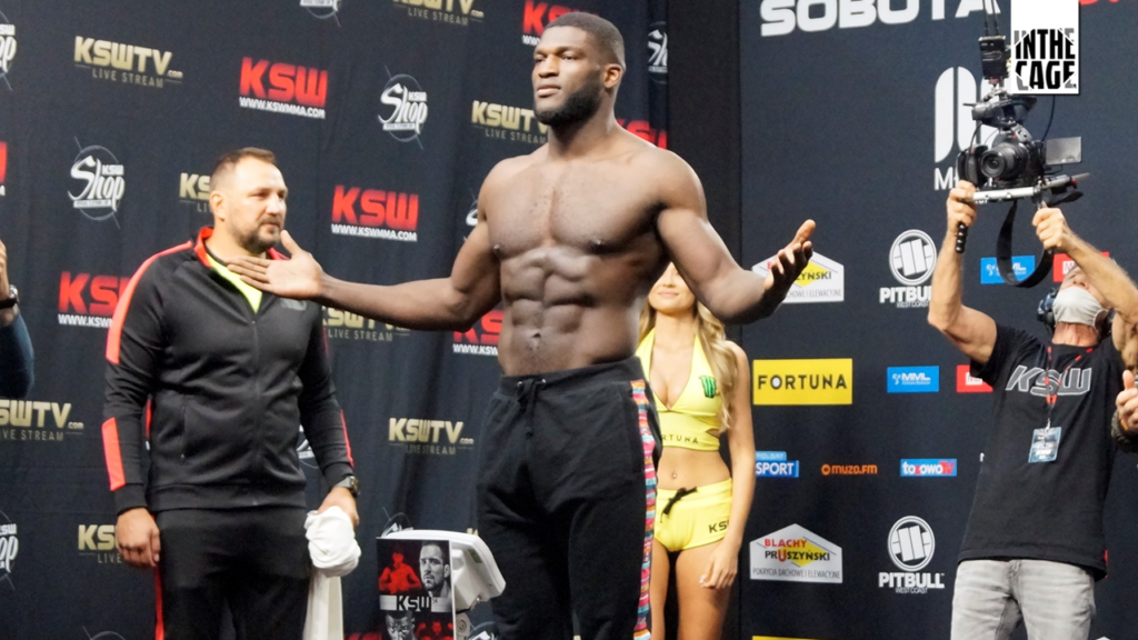 KSW 54: Izu Ugonoh pokonał Quentina Domingosa w pierwszej rundzie