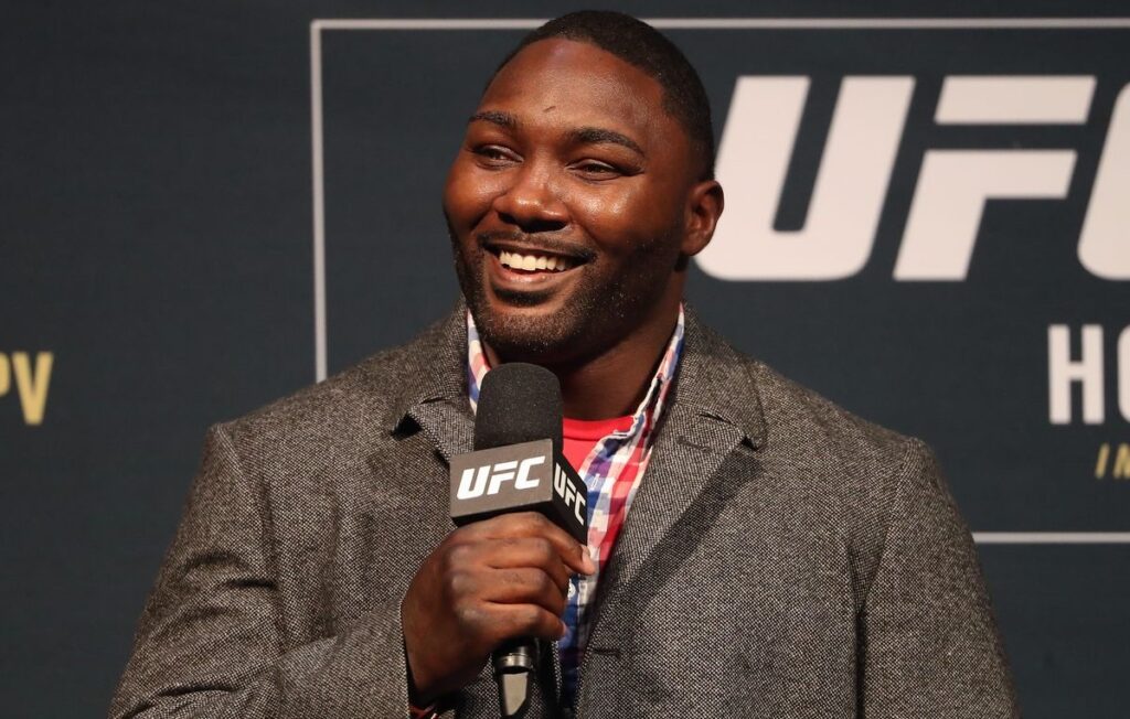 Anthony Johnson wyjaśnia, dlaczego zdecydował się na powrót