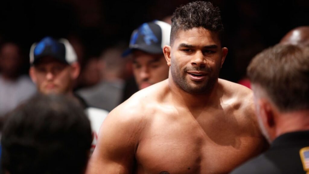 Alistair Overeem wyjaśnia, dlaczego zdecydował się stoczyć pojedynek na zasadach wrestlingu: „Życie jest interesujące”