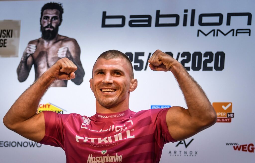 Babilon MMA 16: Daniel Rutkowski jednogłośnie lepszy od Rene Runge