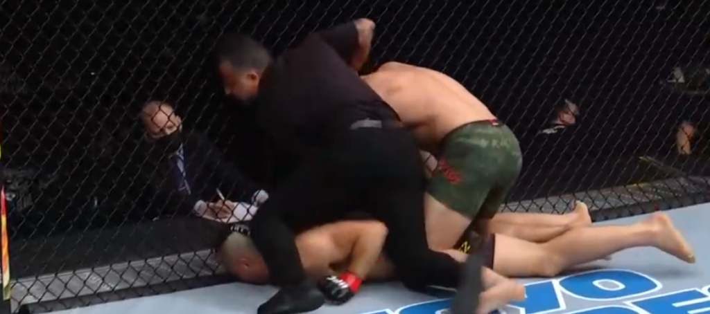 UFC on ESPN+ 37: Dricus Du Plessis nokautuje Markusa Pereza w 1. rundzie [WIDEO]