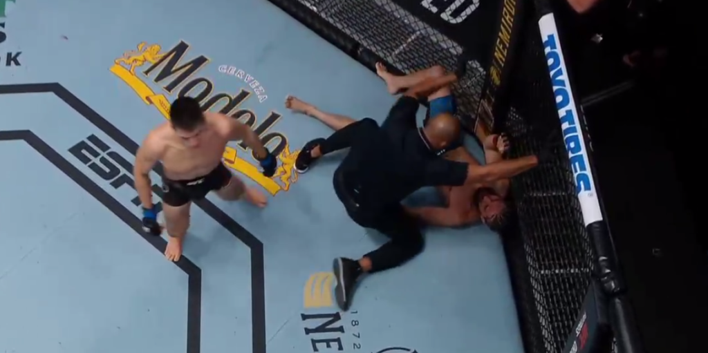 UFC on ESPN+ 39: Alexander Hernandez znokautował Chrisa Gruetzemachera w 1. rundzie [WIDEO]