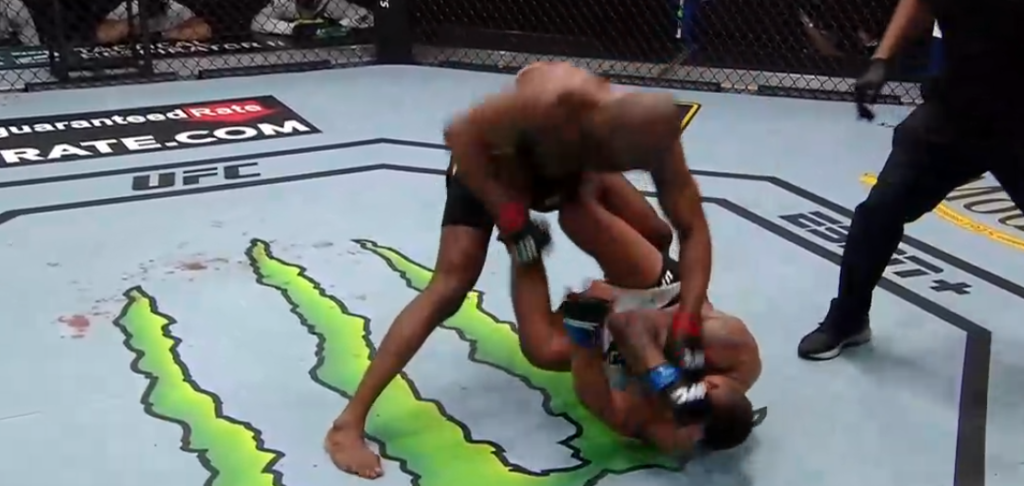 UFC 258: Kamaru Usman znokautował Gilberta Burnsa [WIDEO]