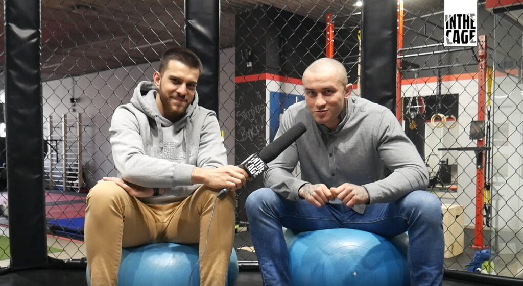 „Prawdziwy twardziel wychodzi do walki w MMA i umie wszystko” – Piotr Wołowik o powrocie do walk i nowej formule Cage Box na EFM Show [WYWIAD]