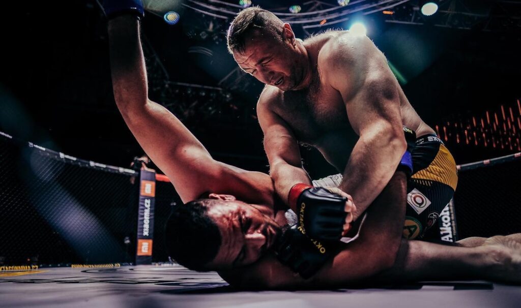 Kamil Minda wypunktował rywala na Oktagon MMA 23