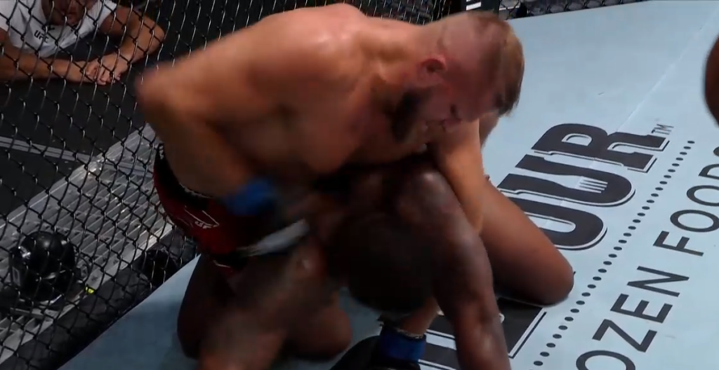 UFC Vegas 28: Marcin Tybura ubił Walta Harrisa w 1. rundzie [WIDEO]