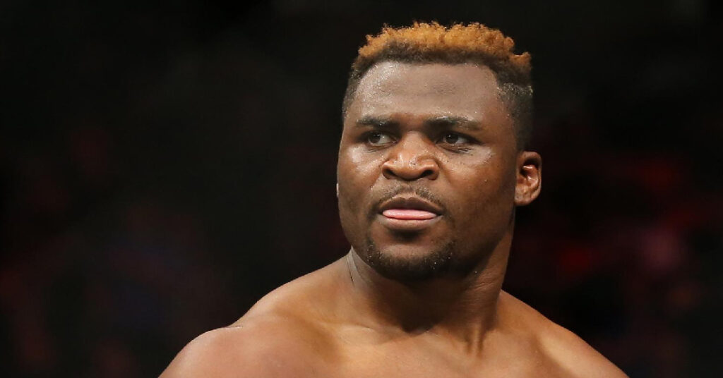 Francis Ngannou opowiada o kulisach pracy z UFC: „Podsunęli mi do podpisania pewien kontrakt”